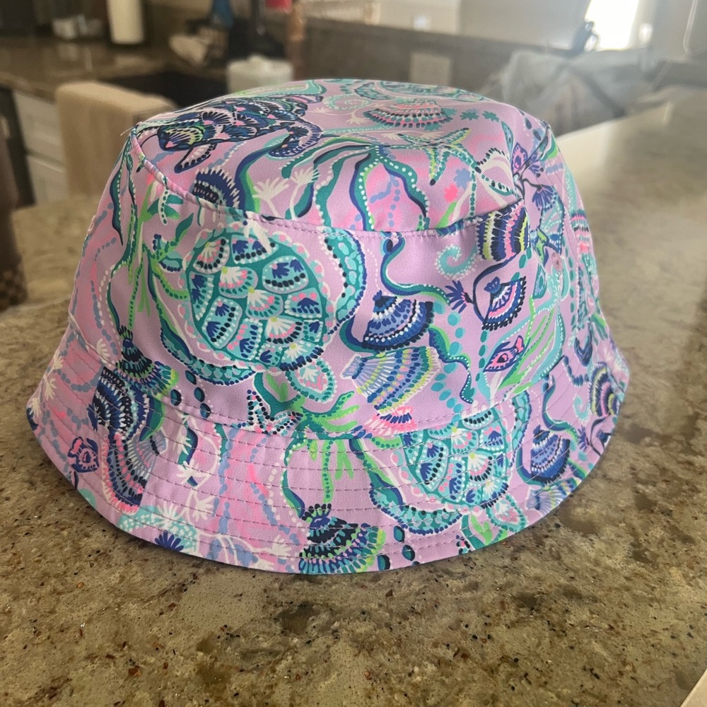 Lilly Pulitzer bucket hat - NWT